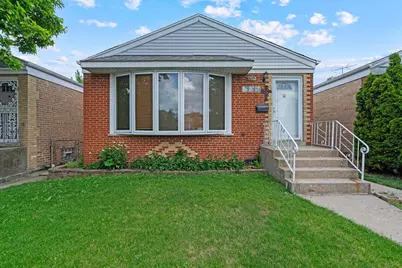 4852 S Leclaire Avenue, Chicago, IL 60638 - Photo 1