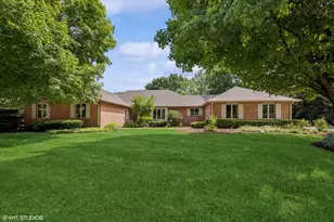 10 N Highview Cir, Hawthorn Woods, IL 60047 - Photo 1