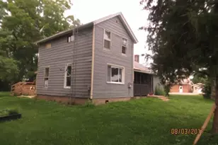 390 N East Ave N, Amboy, IL 61310 - Photo 1