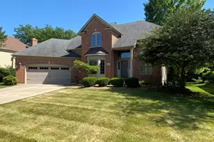 609 Pine St, Sugar Grove, IL 60554 - Photo 1