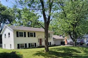 103 Shorewood Ln, Shorewood, IL 60404 - Photo 1