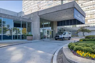 4800 S Chicago Beach Dr, Chicago, IL 60615 - Photo 1