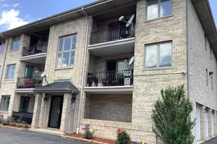 9211 S Roberts Rd, Hickory Hills, IL 60457 - Photo 1