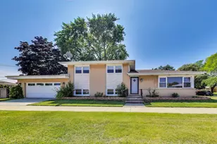 7203 W Lill St, Niles, IL 60714 - Photo 1