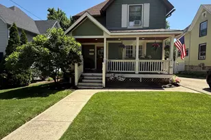 206 N 5th St, Saint Charles, IL 60174 - Photo 1