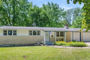 728 Kimberly Dr, Dekalb, IL 60115 - Photo 1