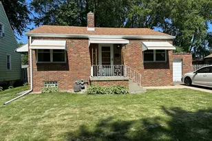 265 S Forest Ave, Bradley, IL 60915 - Photo 1