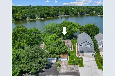24060 N Lakeside Drive, Lake Zurich, IL 60047 - Photo 1