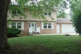 1819 Boyce Ln, Ottawa, IL 61350 - Photo 1