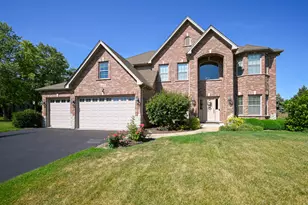 469 Bloomfield Cir W, Oswego, IL 60543 - Photo 1