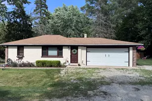 1601 Bolling Ave, Johnsburg, IL 60051 - Photo 1