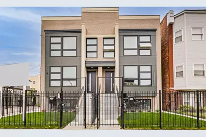4242 S Champlain Avenue, Chicago, IL 60653 - Photo 1