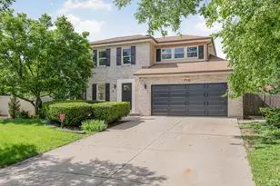 716 Somerset Ln, Darien, IL 60561 - Photo 1