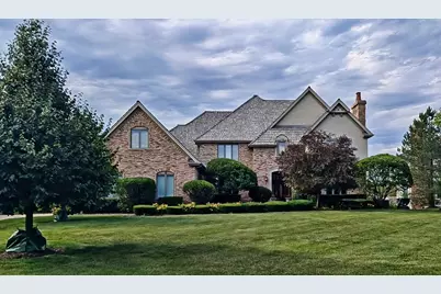 14590 S Somerset Circle, Green Oaks, IL 60048 - Photo 1