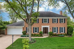 411 Anjou Dr, Northbrook, IL 60062 - Photo 1