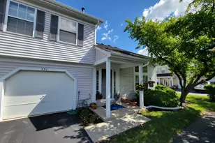 531 East Ave, Streamwood, IL 60107 - Photo 1