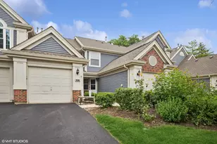 1039 Talbots Ln, Elk Grove Village, IL 60007 - Photo 1