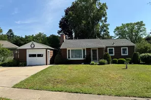 26 Hill Dr, Crystal Lake, IL 60014 - Photo 1