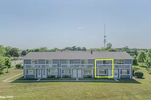 17357 W Maple Ln, Gurnee, IL 60031 - Photo 1