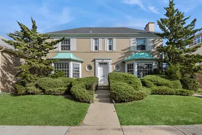 5807 N Bernard Street, Chicago, IL 60659 - Photo 1