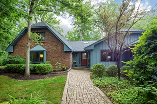 1515 Indian Trail Dr, Riverwoods, IL 60015 - Photo 1