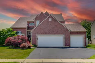 202 Dallas Dr, Bartlett, IL 60103 - Photo 1