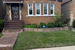 10212 S Prairie Ave, Chicago, IL 60628 - Photo 1