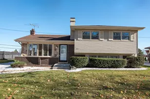 507 Wingate Dr, Schaumburg, IL 60193 - Photo 1
