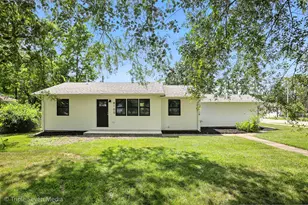 8100 Lockwood Ave, Burbank, IL 60459 - Photo 1