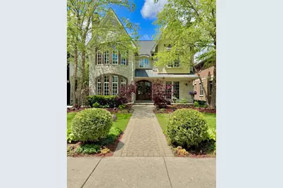 1104 S Vine Avenue, Park Ridge, IL 60068 - Photo 1