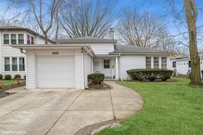 9509 Lincolnwood Drive, Evanston, IL 60203 - Photo 1