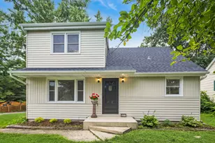 N631 Knollwood Dr, Wheaton, IL 60187 - Photo 1