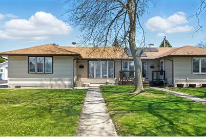 8801 S Kilbourn Avenue, Hometown, IL 60456 - Photo 1