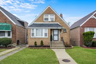 8020 S Mozart St, Chicago, IL 60652 - Photo 1