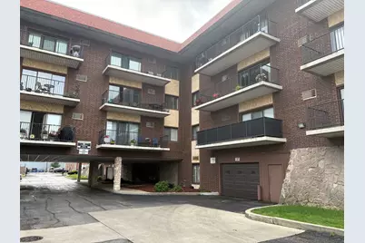 9520 Mayfield Avenue #202, Oak Lawn, IL 60453 - Photo 1