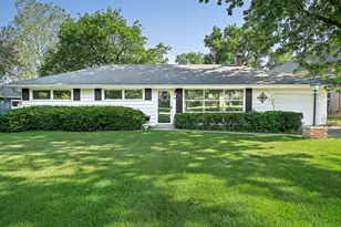 815 Countryside Dr, Wheaton, IL 60187 - Photo 1