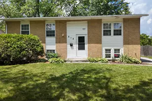 818 Princeton Ave, Matteson, IL 60443 - Photo 1