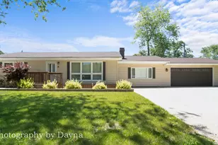 6 Park Pl, Kankakee, IL 60901 - Photo 1