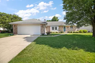 1525 Merlin Rd, Bourbonnais, IL 60914 - Photo 1