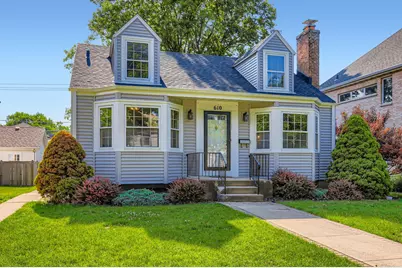 610 S Knight Avenue, Park Ridge, IL 60068 - Photo 1