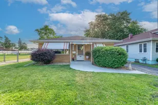 1617 Oakland Ave, Crest Hill, IL 60403 - Photo 1