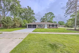 631 W Weathersfield Way, Schaumburg, IL 60193 - Photo 1