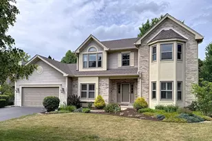 566 Primrose Ln, Crystal Lake, IL 60014 - Photo 1