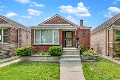 8724 S Jeffery Boulevard, Chicago, IL 60617 - Photo 1