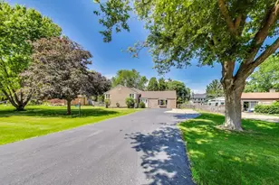 100 W Willow Rd, Prospect Heights, IL 60070 - Photo 1