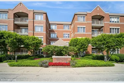 1660 1st Street #303, Highland Park, IL 60035 - Photo 1