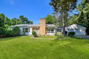 2018 N West St, Wheaton, IL 60187 - Photo 1