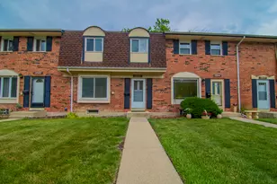 1043 Lioncrest Dr, Richton Park, IL 60471 - Photo 1