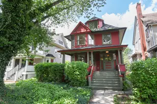 125 S Ridgeland Ave, Oak Park, IL 60302 - Photo 1