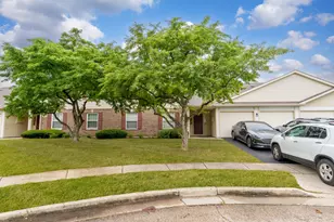 1028 Wynnfield Ct, Elgin, IL 60120 - Photo 1